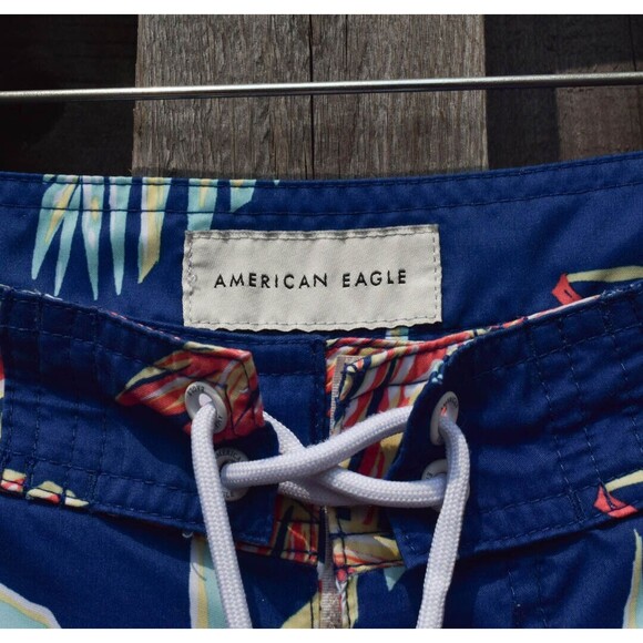 American Eagle Blue Tropical Tucan Print Tie Waist Swim Trunks Shorts Sz XS - Picture 3 of 3